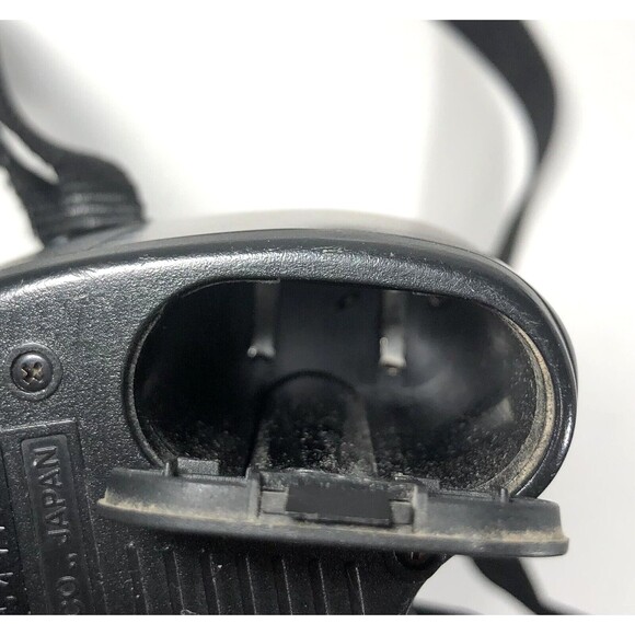 Pentax PZ-20 Auto Focus 35mm Film Camera body, cap & Strap, untested for parts - Picture 7 of 8